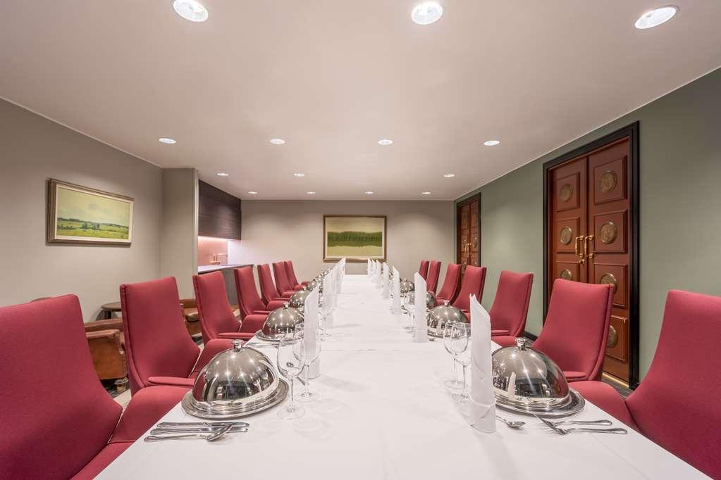 Radisson Blu Grand Hotel Tammer Тампере Удобства фото